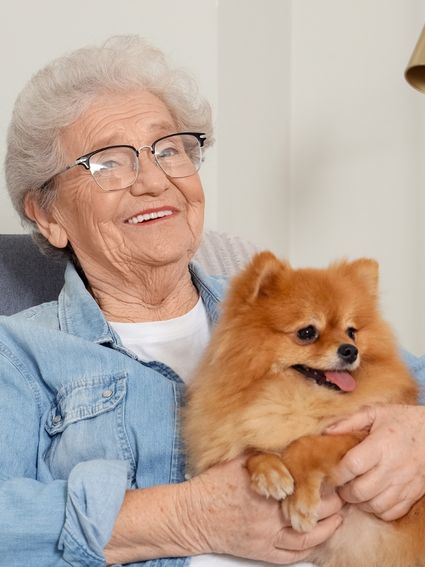 At Winter Growth, staff dogs offer more than companionship—they bring healing, comfort, and connection. Research shows that dogs reduce anxiety and spark joy in individuals with dementia. Through daily staff dog visits and our annual Pet Parade, these four-legged friends create precious moments of calm, recognition, and unconditional love.